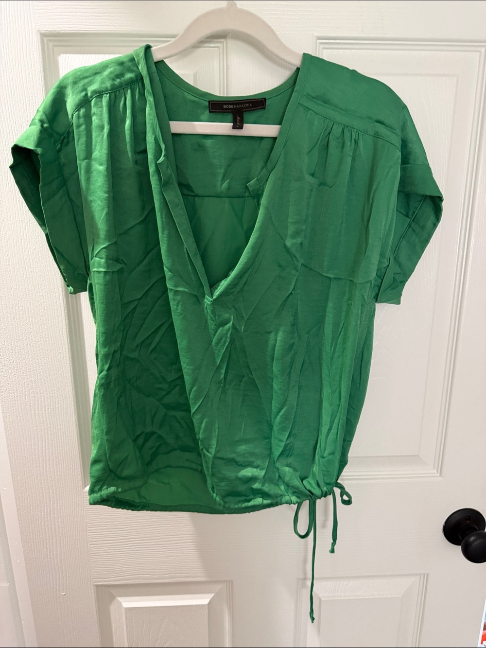 BCBGMaxAzria Emerald Green V-Neck Short Sleeve Blouse with Drawstring